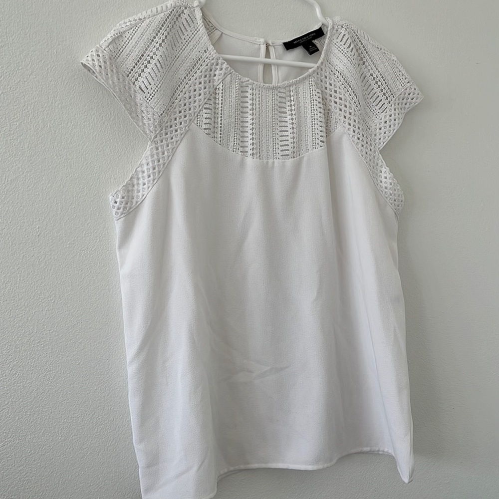 Beautiful detailed sleeve blouse